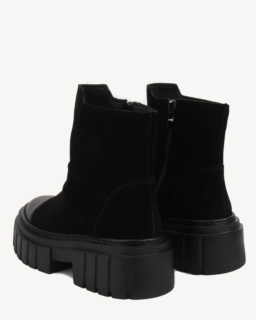 Czarne botki skórzane BOTIMO