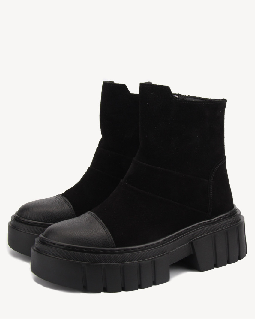 Czarne botki skórzane BOTIMO