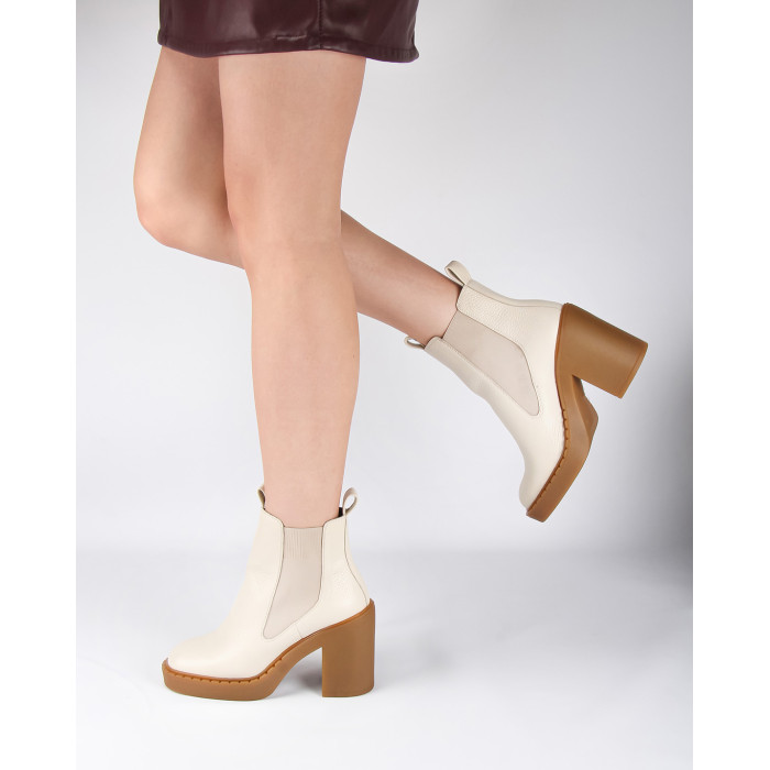 Beżowe botki na obcasie ze skóry naturalnej BOTIMO