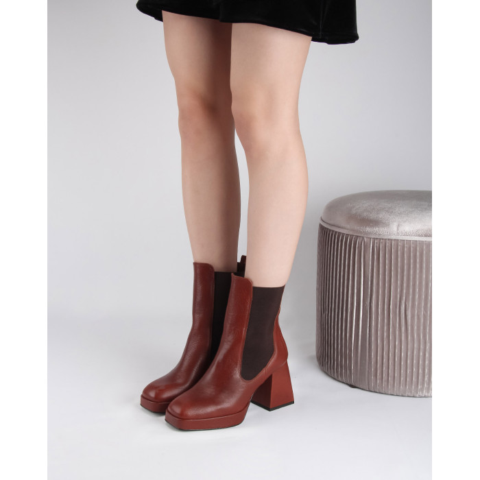Brown leather heeled boots BOTIMO