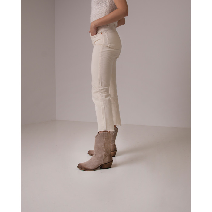 Brązowe ocieplane kowbojki na niskim obcasie