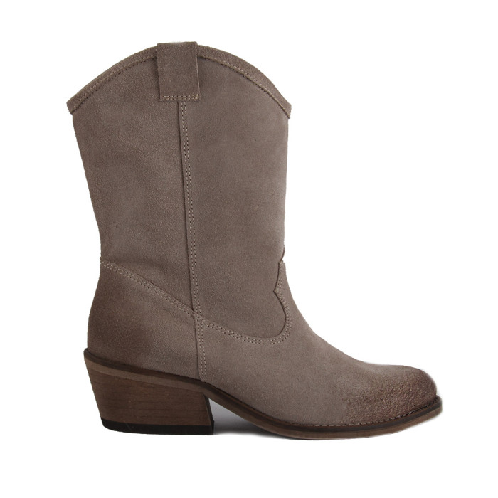 Brązowe ocieplane kowbojki na niskim obcasie