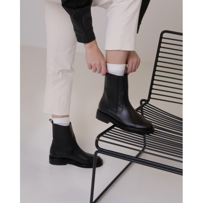 Czarne sztyblety skóra licowa