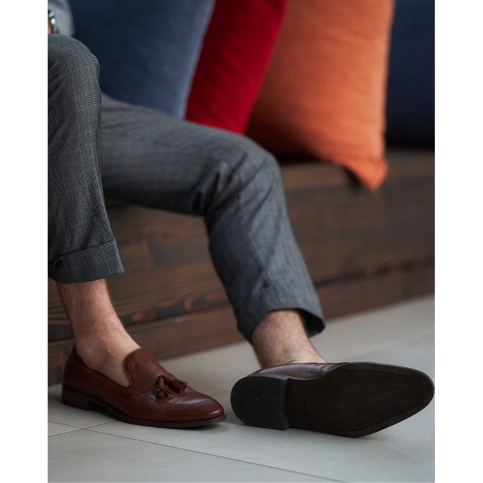 Brązowe mokasyny z frędzlem