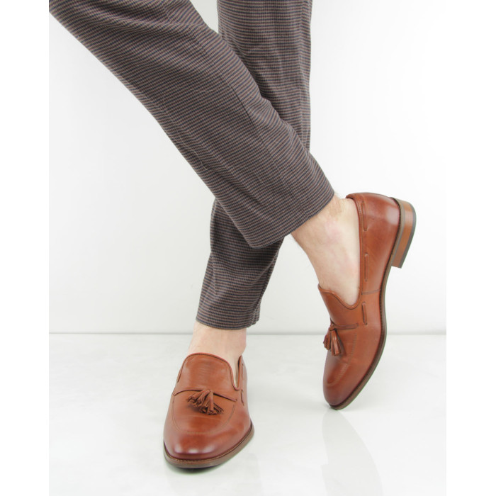 Brązowe mokasyny z frędzlem