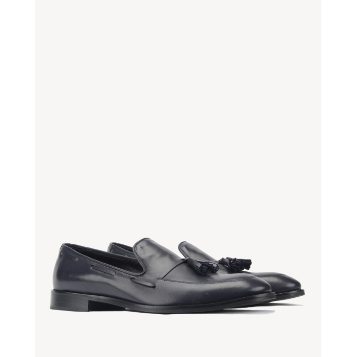 Granatowe mokasyny z frędzlem