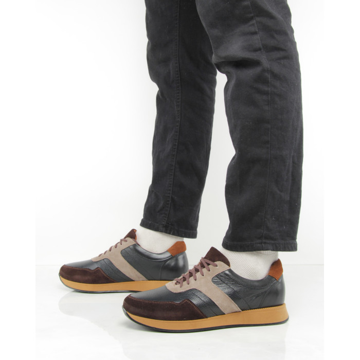 Black men's sneakers on 3cm sole