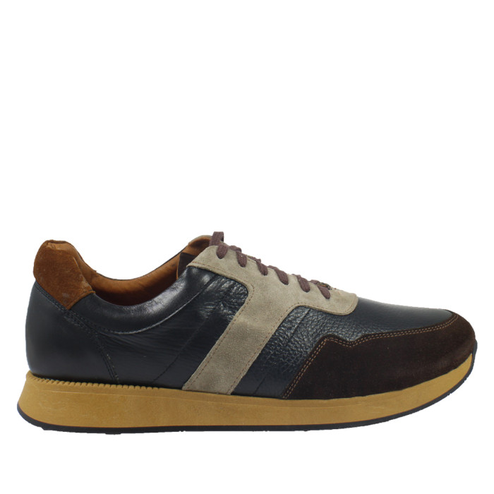 Black men's sneakers on 3cm sole