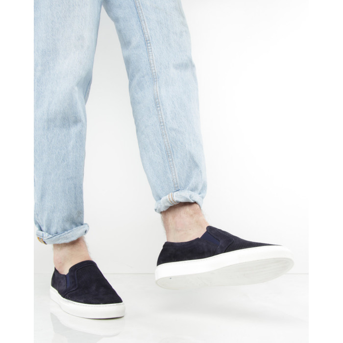 Granatowe skórzane trampki wsuwane