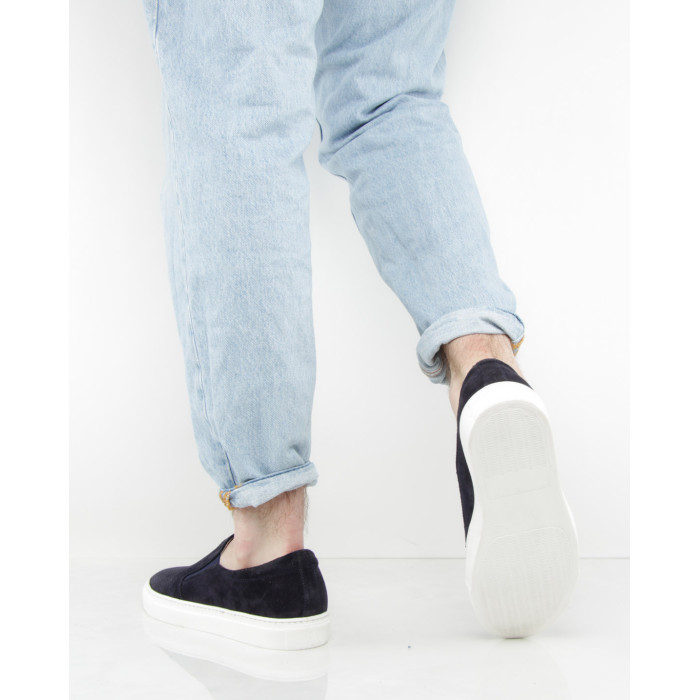 Granatowe skórzane trampki wsuwane