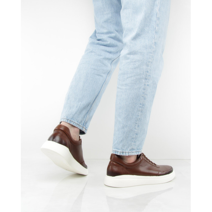 Brązowe trampki ze skóry licowej