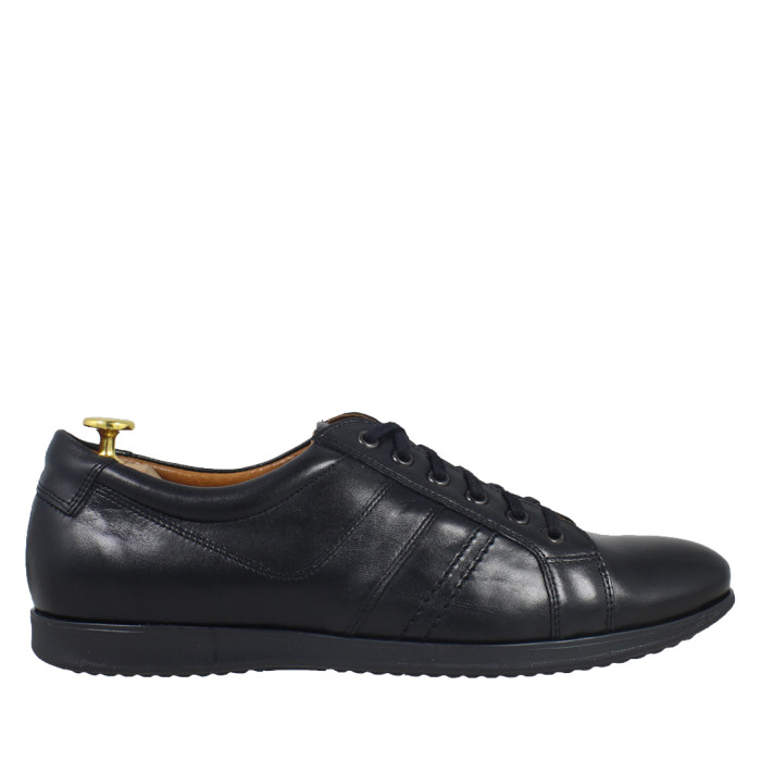 Sporty black men's half shoes grain leather