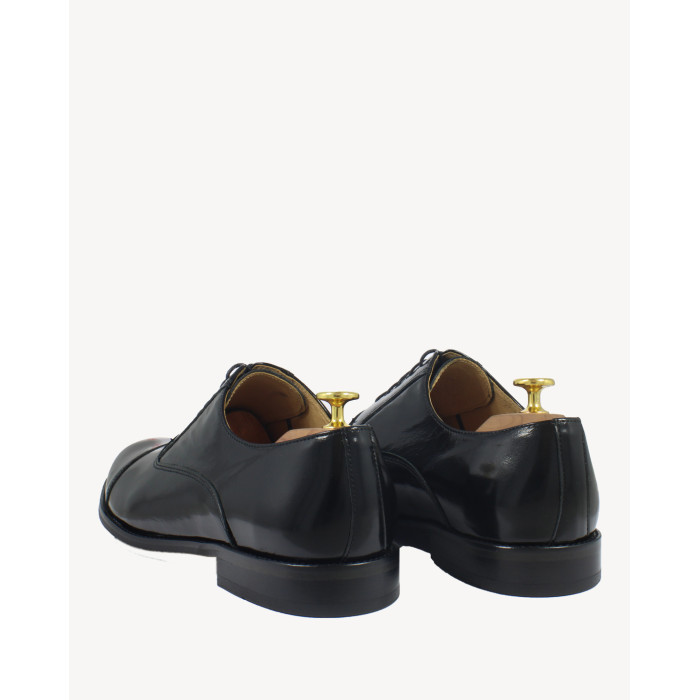 Black patent leather formal half shoes with 2 cm heels