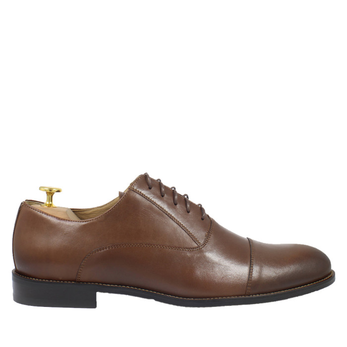 Brązowe półbuty wizytowe na 2 cm obcasie