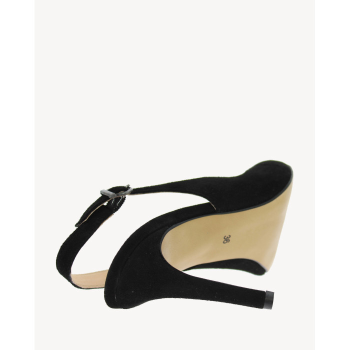 Black classic stilettos