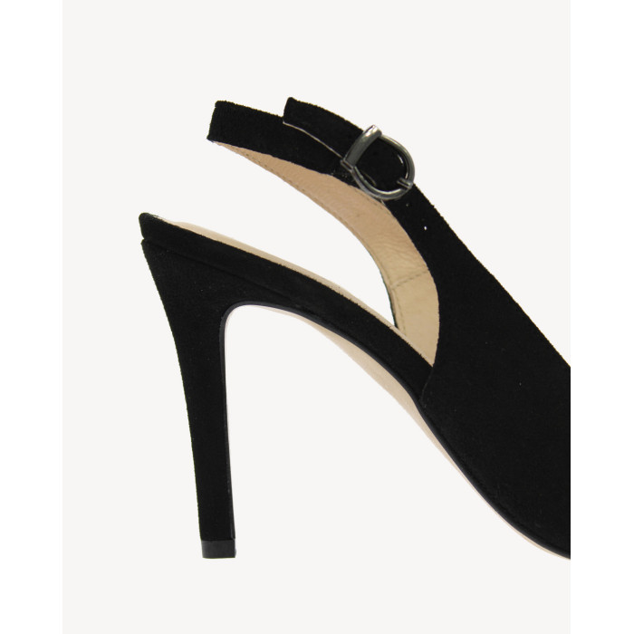 Black classic stilettos