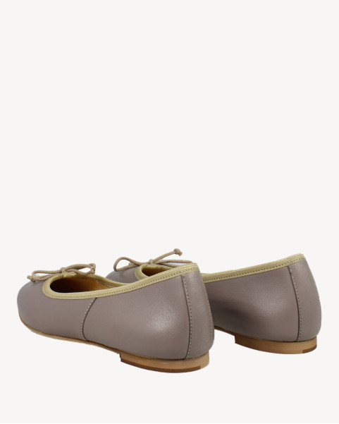 Dark beige comfortable ballerinas grain leather