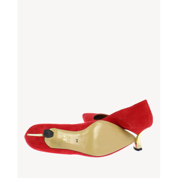 Czerwone zamszowe czółenka na złotym obcasie