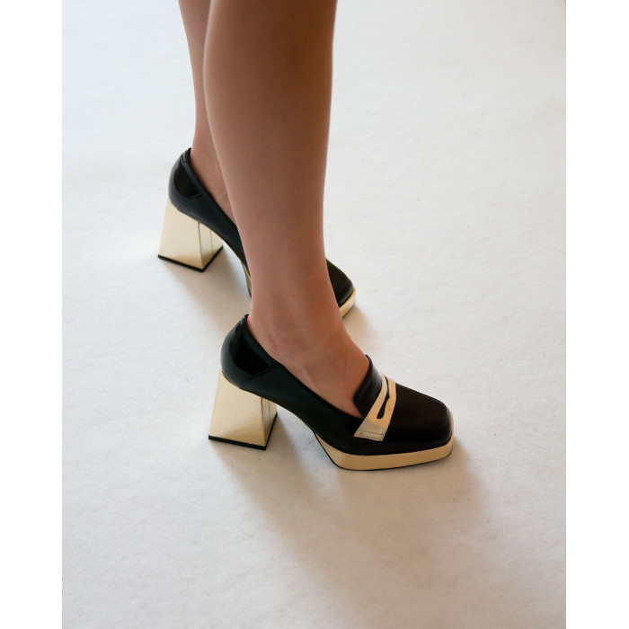 Czarne czółenka skórzane na 8cm klocku