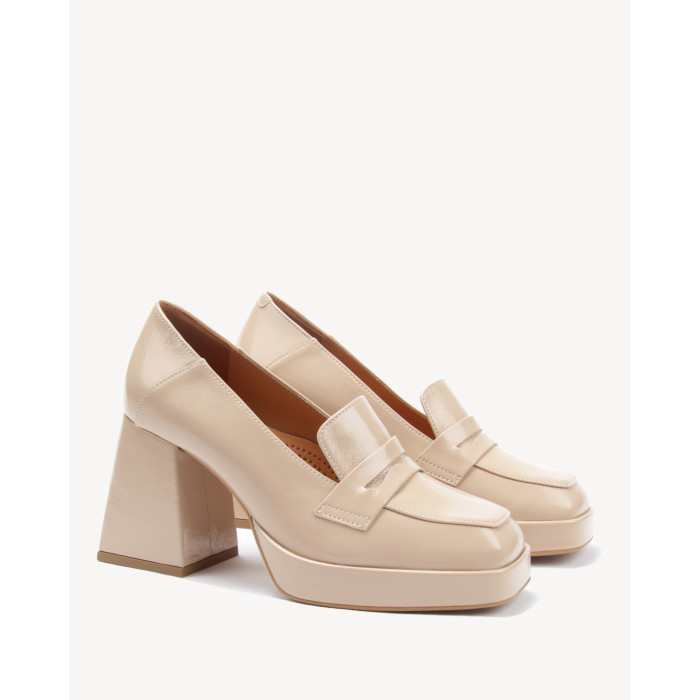 Beżowe czółenka skórzane na 8cm klocku