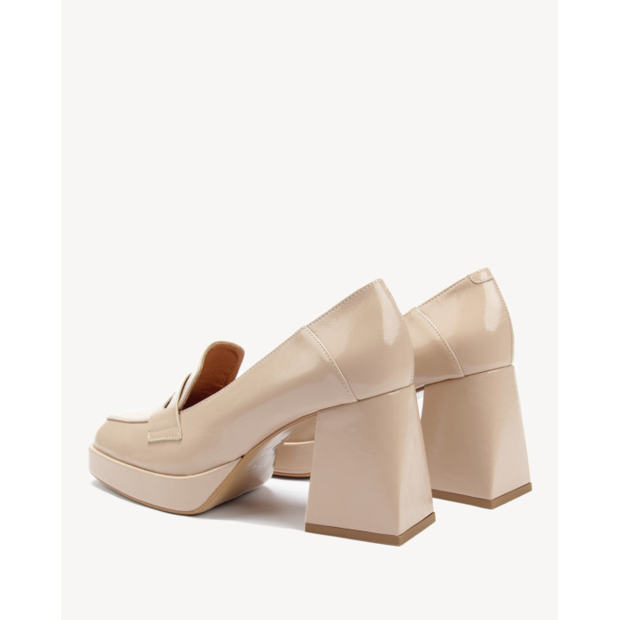 Beżowe czółenka skórzane na 8cm klocku