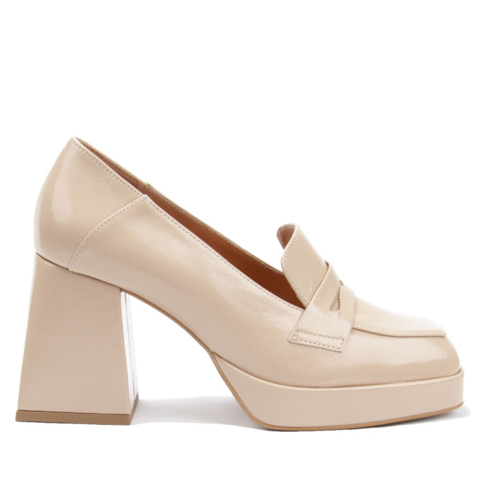 Beżowe czółenka skórzane na 8cm klocku