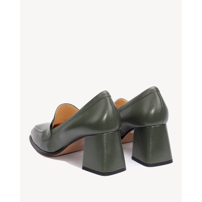Green leather pumps with 6cm block heel
