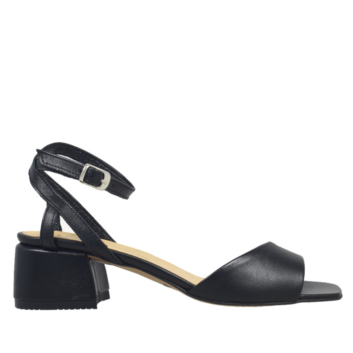 Czarne sandały na 3cm obcasie
