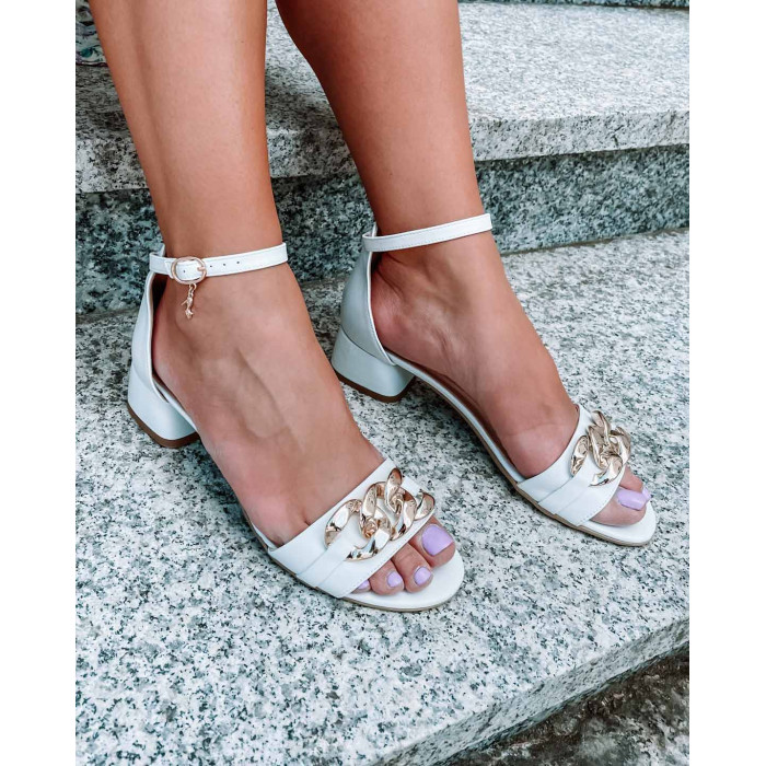 White sandals with decorative chain grain leather