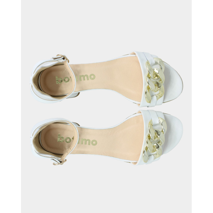White sandals with decorative chain grain leather