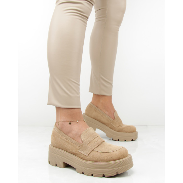 Beżowe mokasyny na 5 cm platformie
