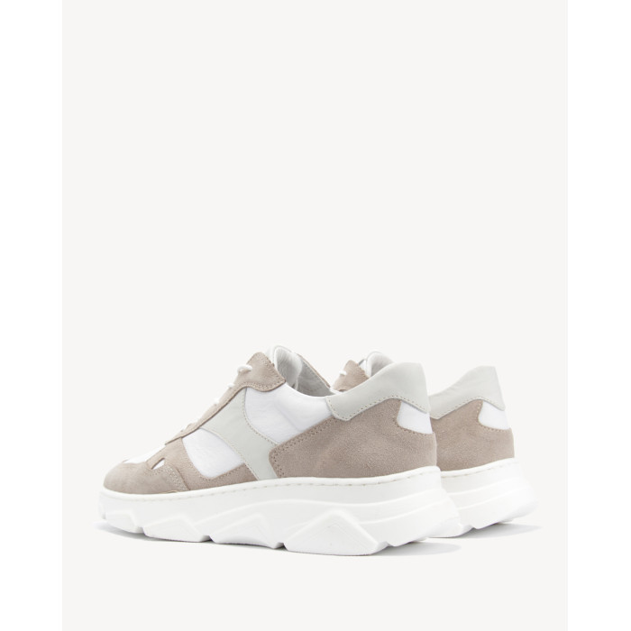 Białe sneakersy KAMPA