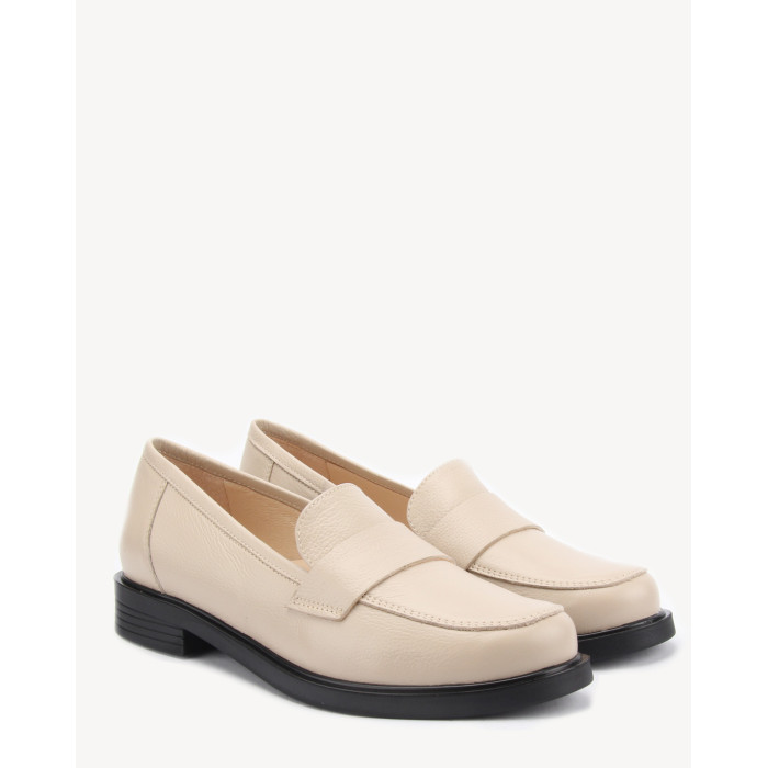 Beżowe mokasyny skórzane BOTIMO