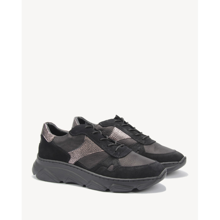 Czarne półbuty sportowe