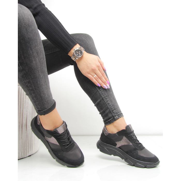 Czarne półbuty sportowe