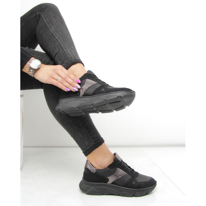 Czarne półbuty sportowe