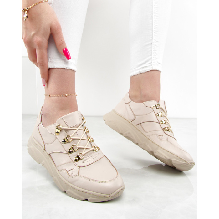 Light powder leather sneakers