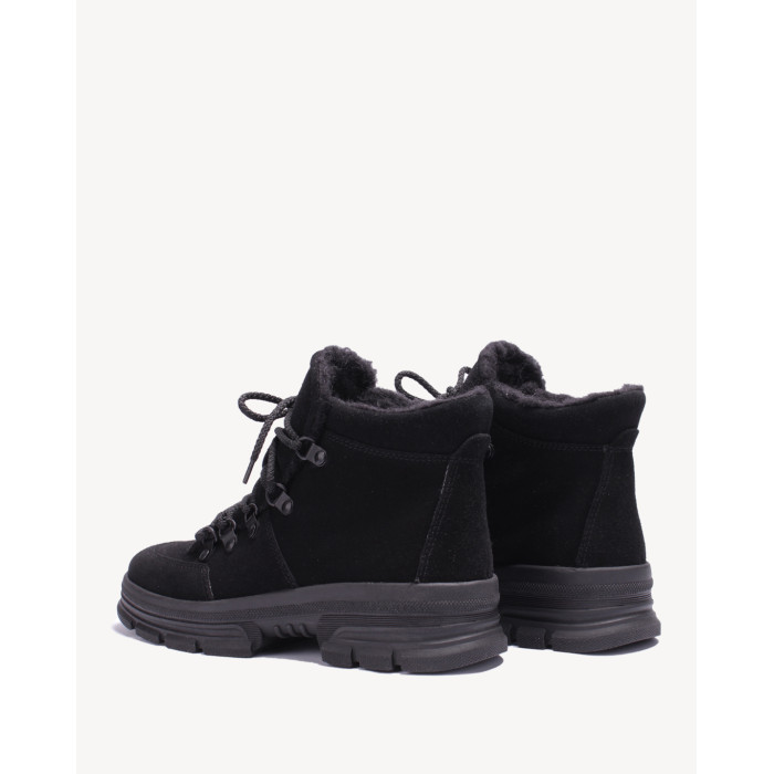 Czarne botki skórzane