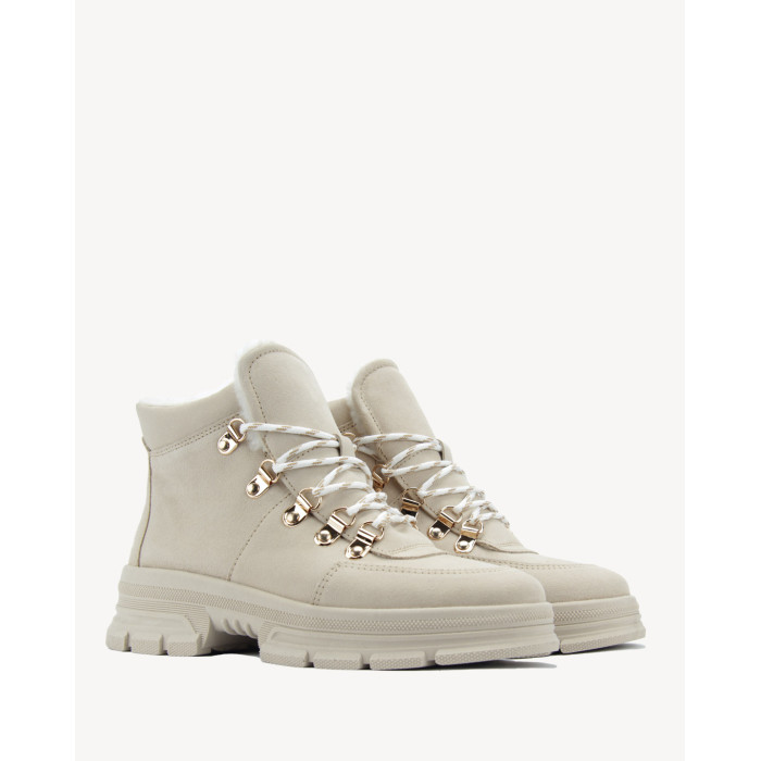 Beżowe botki skórzane