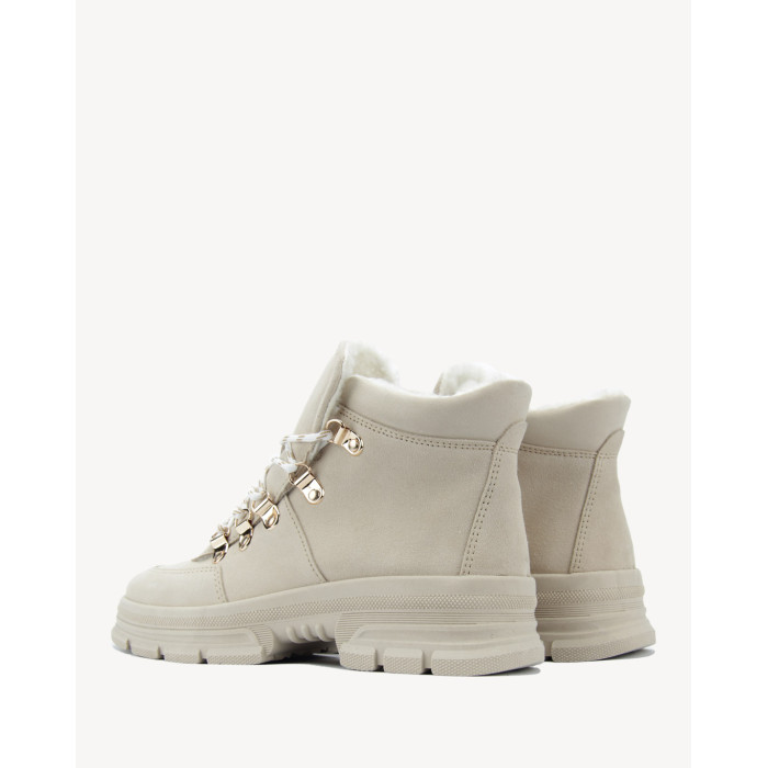 Beżowe botki skórzane