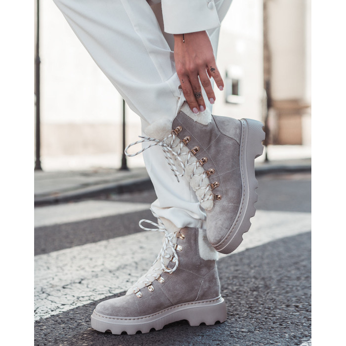 Beżowe botki ocieplane skóra welur