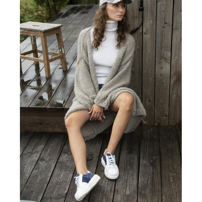 White sneakers on high sole BOTIMO