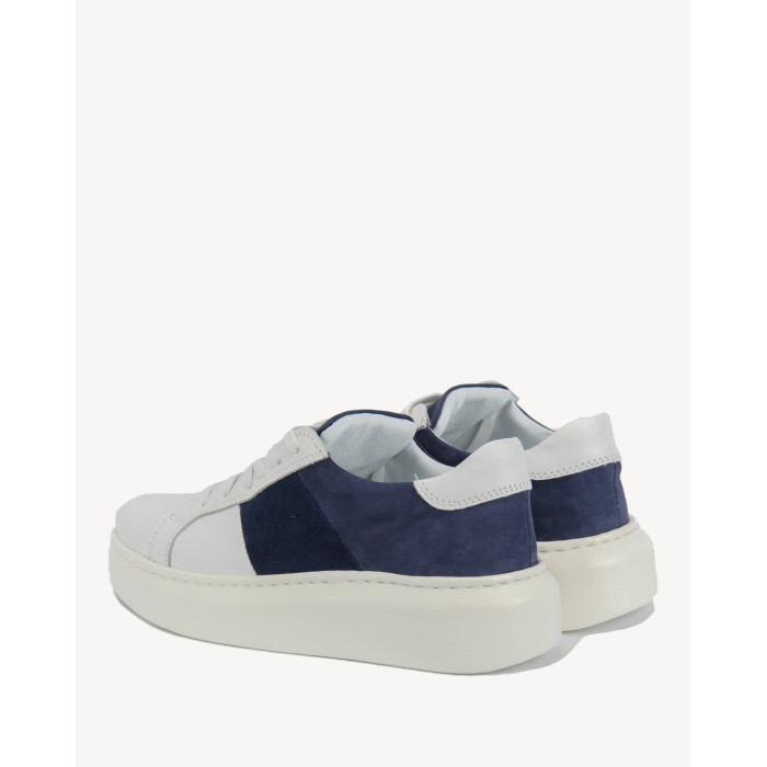 White sneakers on high sole BOTIMO