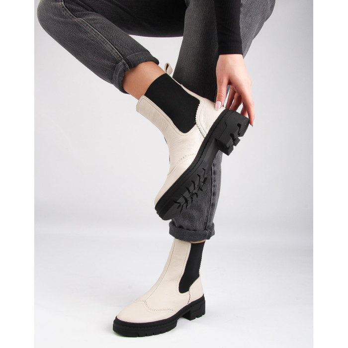 Beżowe sztyblety skóra licowa