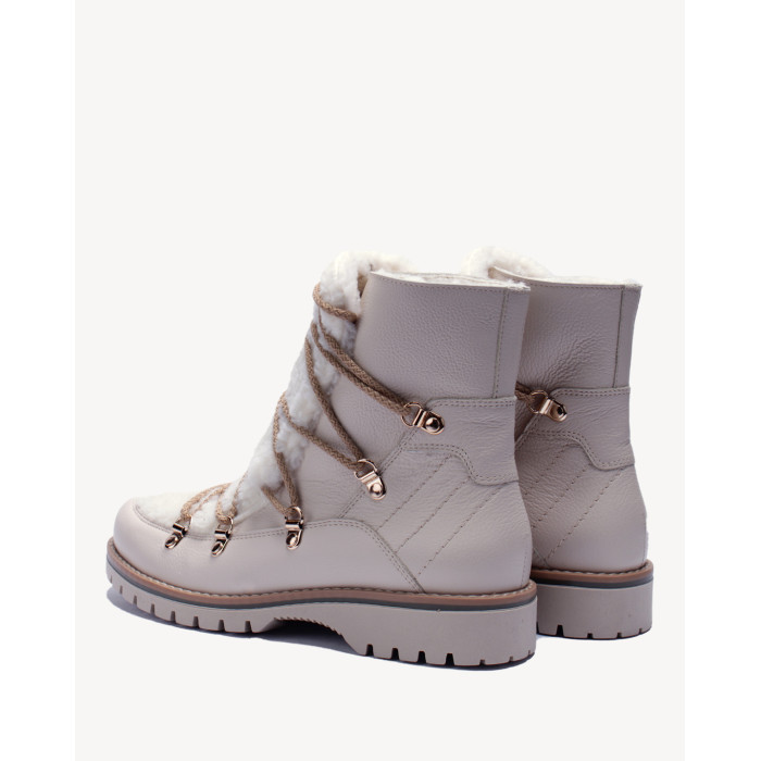 Beżowe śniegowce ocieplane skóra zamszowa