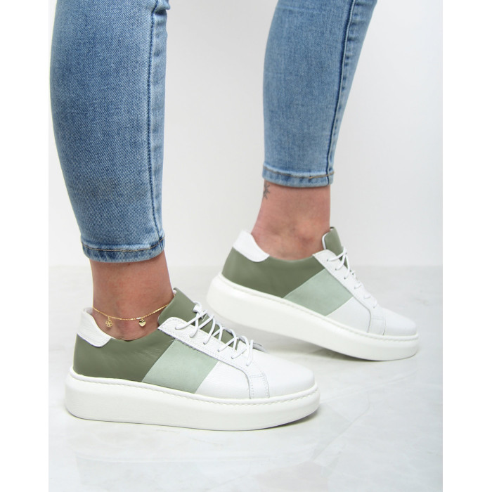 White sneakers on high sole BOTIMO