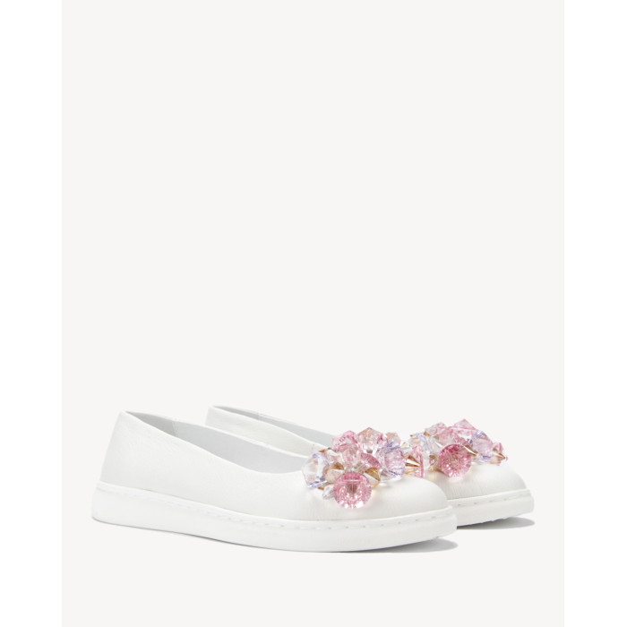 Białe baleriny skórzane z kryształkami