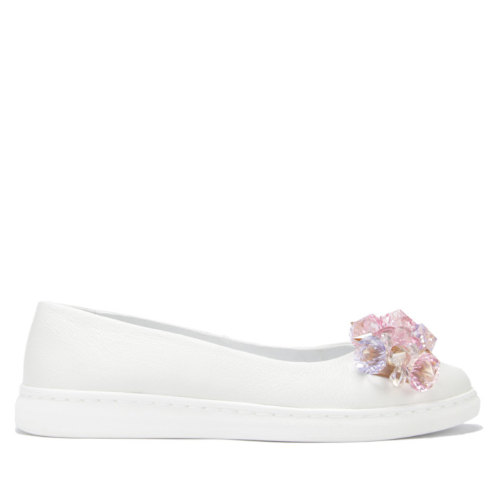 Białe baleriny skórzane z kryształkami