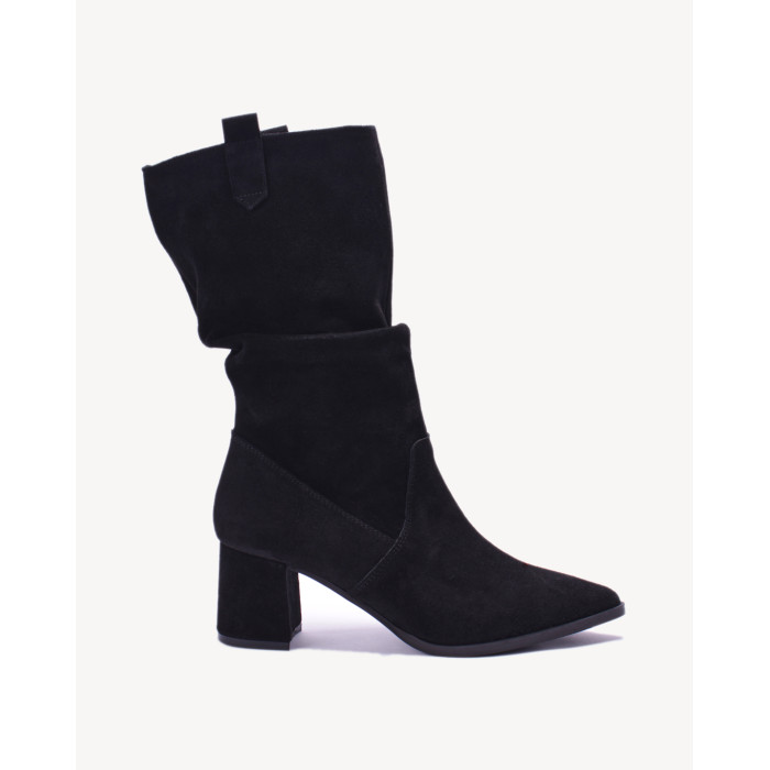 Black velour insulated boots