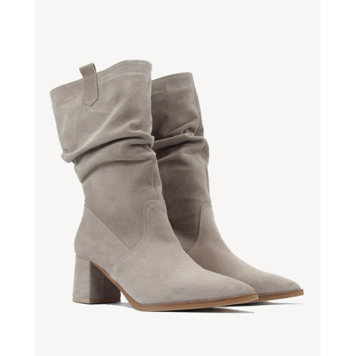 Beige velour insulated boots